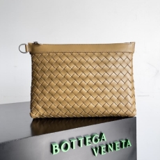 Bottega Veneta Clutch Bags